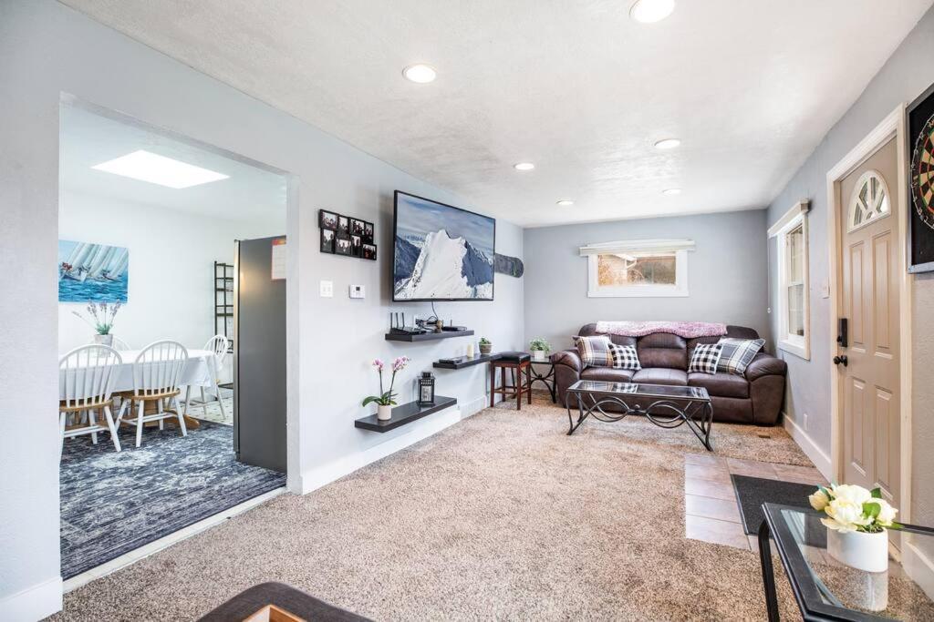 Pet Friendly Millcreek Home Close To Downtown/Mtns ソルトレイクシティ エクステリア 写真