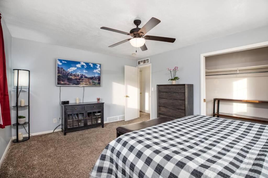 Pet Friendly Millcreek Home Close To Downtown/Mtns ソルトレイクシティ エクステリア 写真